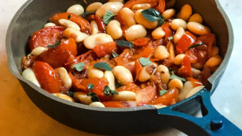 White beans with tomato and arak